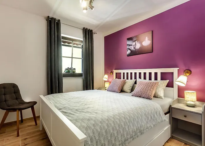 Garden House 202 By Sigismundi *